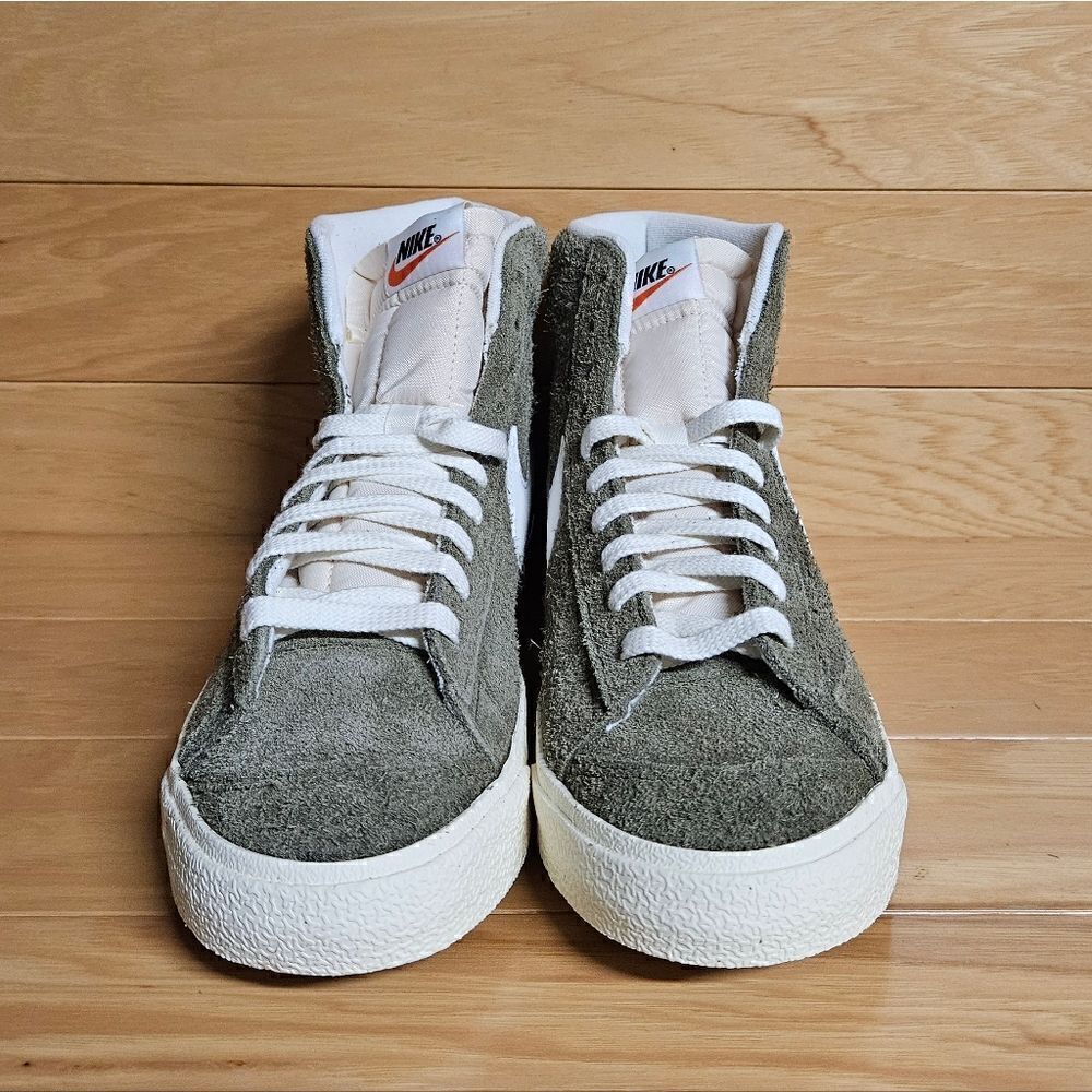 Nike Blazer Mid '77 Vintage Size 10.5 Olive Green Womens Shoes DV7006-201 - Picture 7 of 12